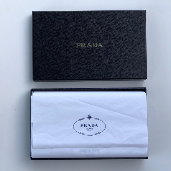 PRADA Saffiano Large Wallet - Picture 3 of 4